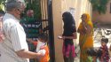 साथी हाथ बढ़ाना: कोरोना लॉकडाउन में जनसेवा को आगे आए सेवानिवृत बिजलीकर्मी, रोजाना बांट रहे है 1400 भोजन पैकेट